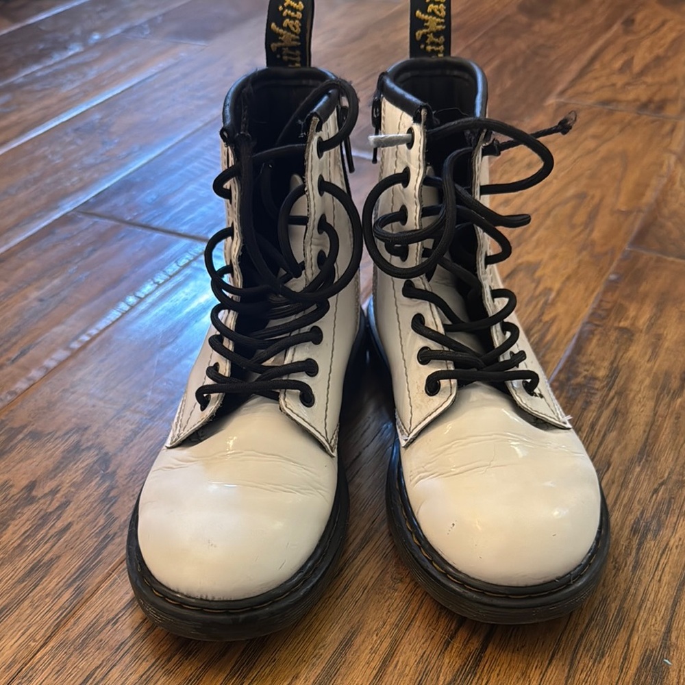 White Patent Leather Dr Martens 1460J Size 3 (Big Kid) Boots